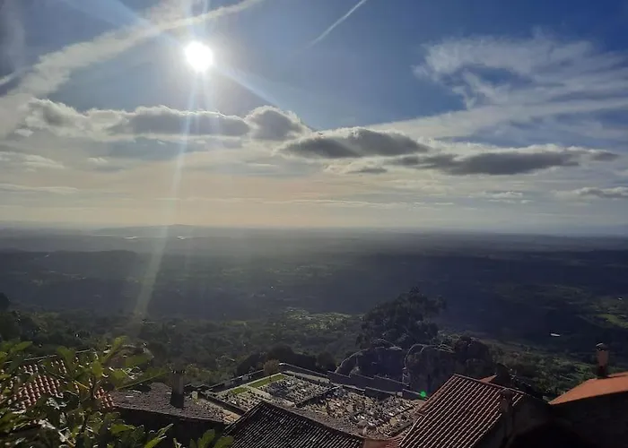 Feriehus Artsy Monsanto